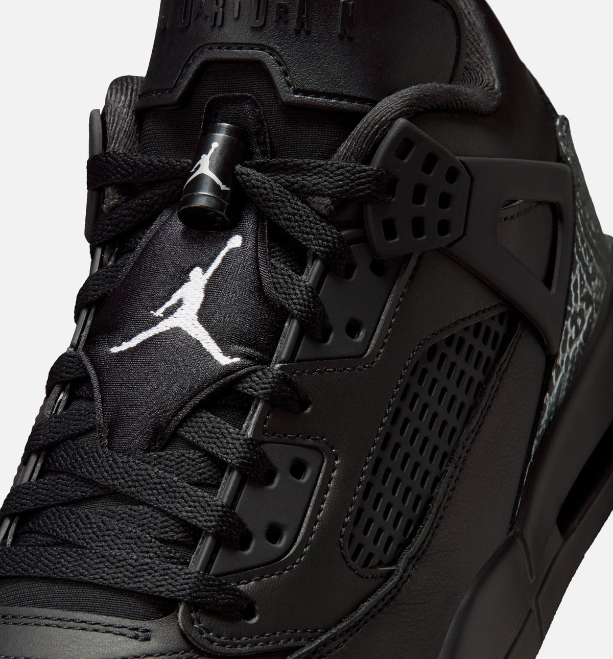 Spizike Low Black Metallic Silver | Men's Basketball Shoe | Black/Black/Metallic Silver