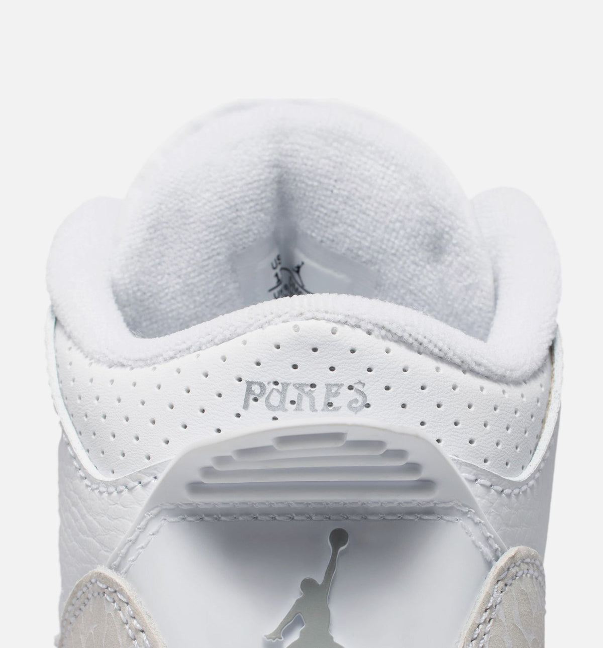 Air Jordan 3 Retro White and Silver | Preschool Lifestyle Shoe | White/Metallic Silver