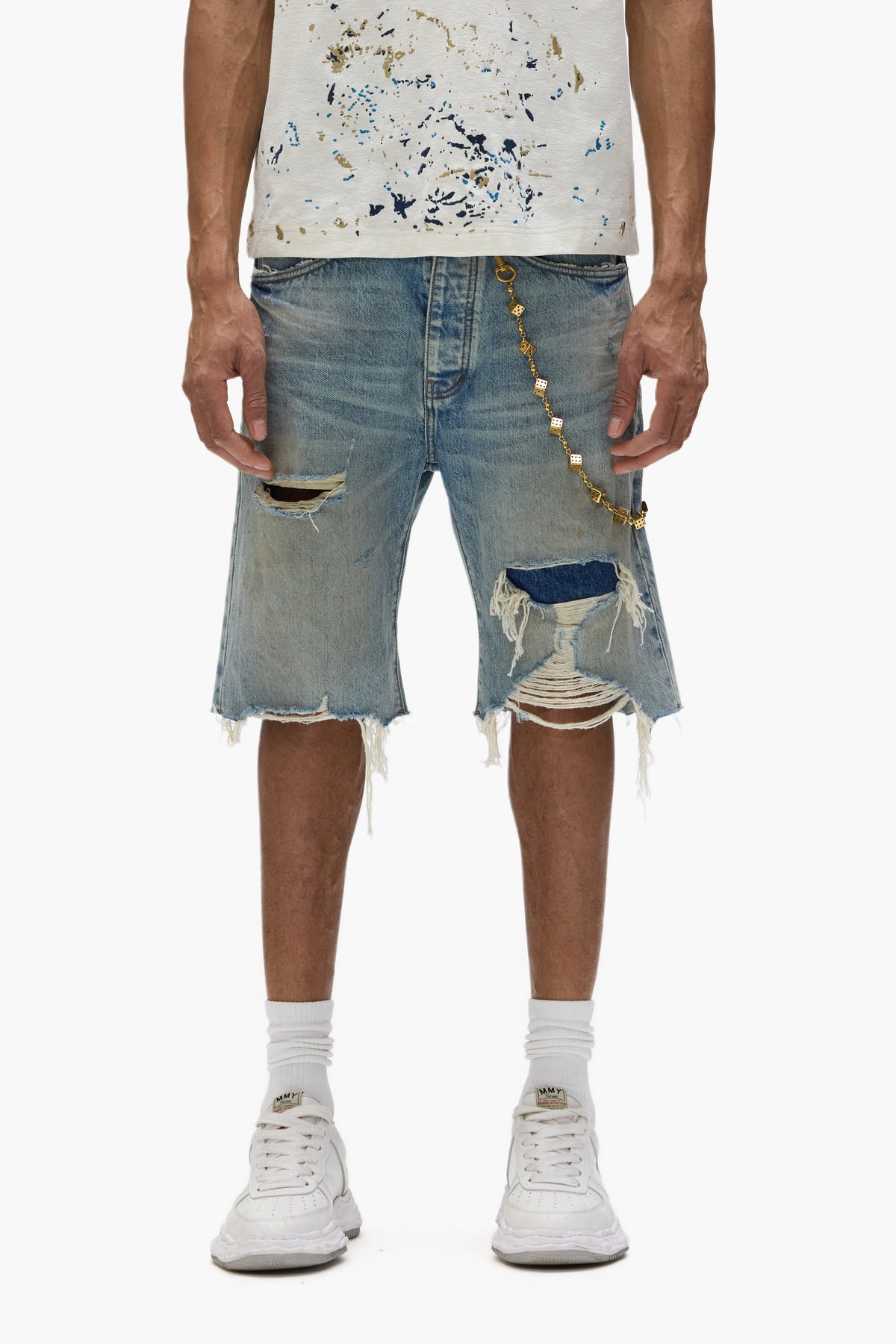 P059 Distressed Patch Shorts