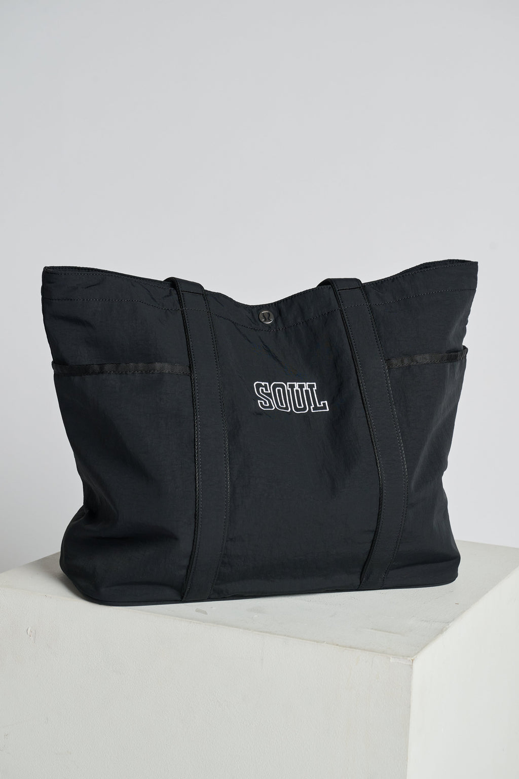 Daily Multi-Pocket Tote