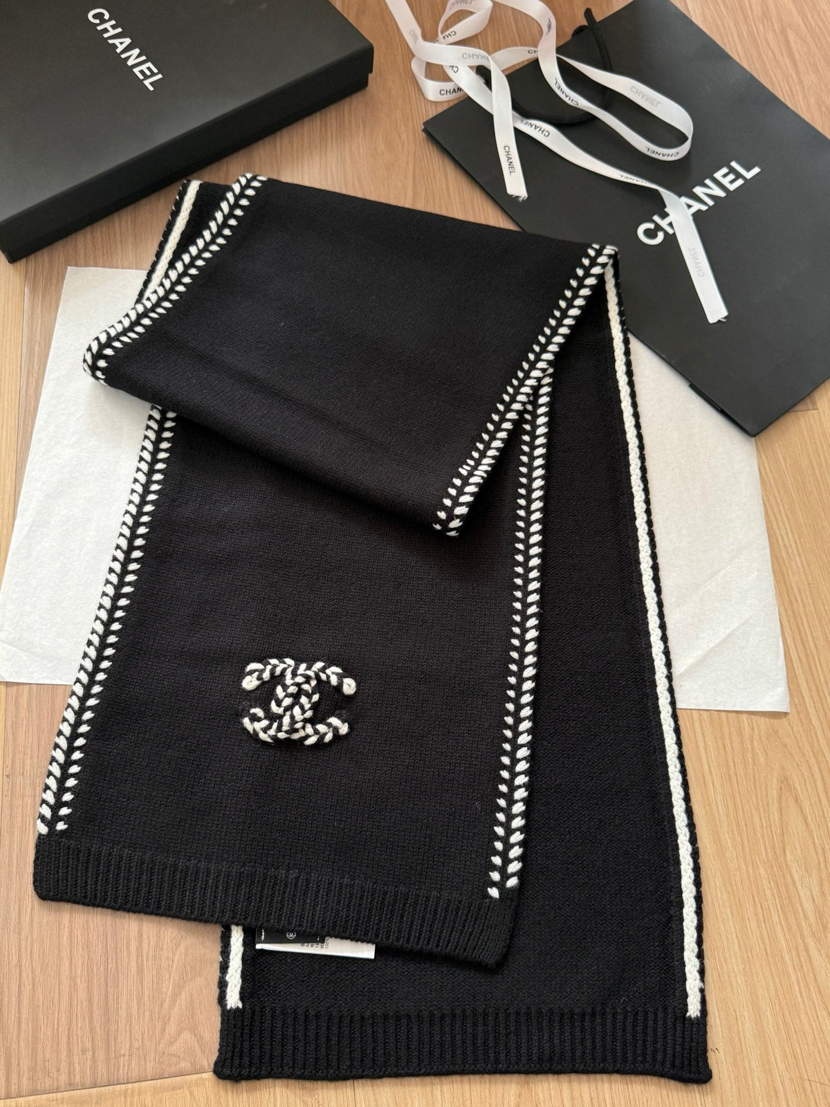 Chanel Style Contrast-Edge Knit Scarf