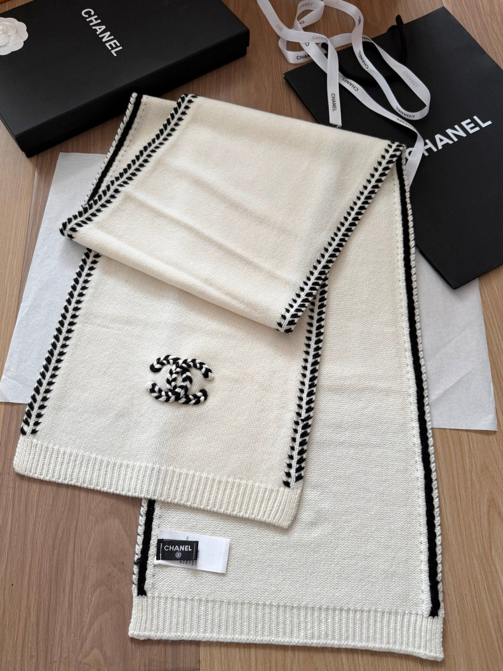 Chanel Style Contrast-Edge Knit Scarf