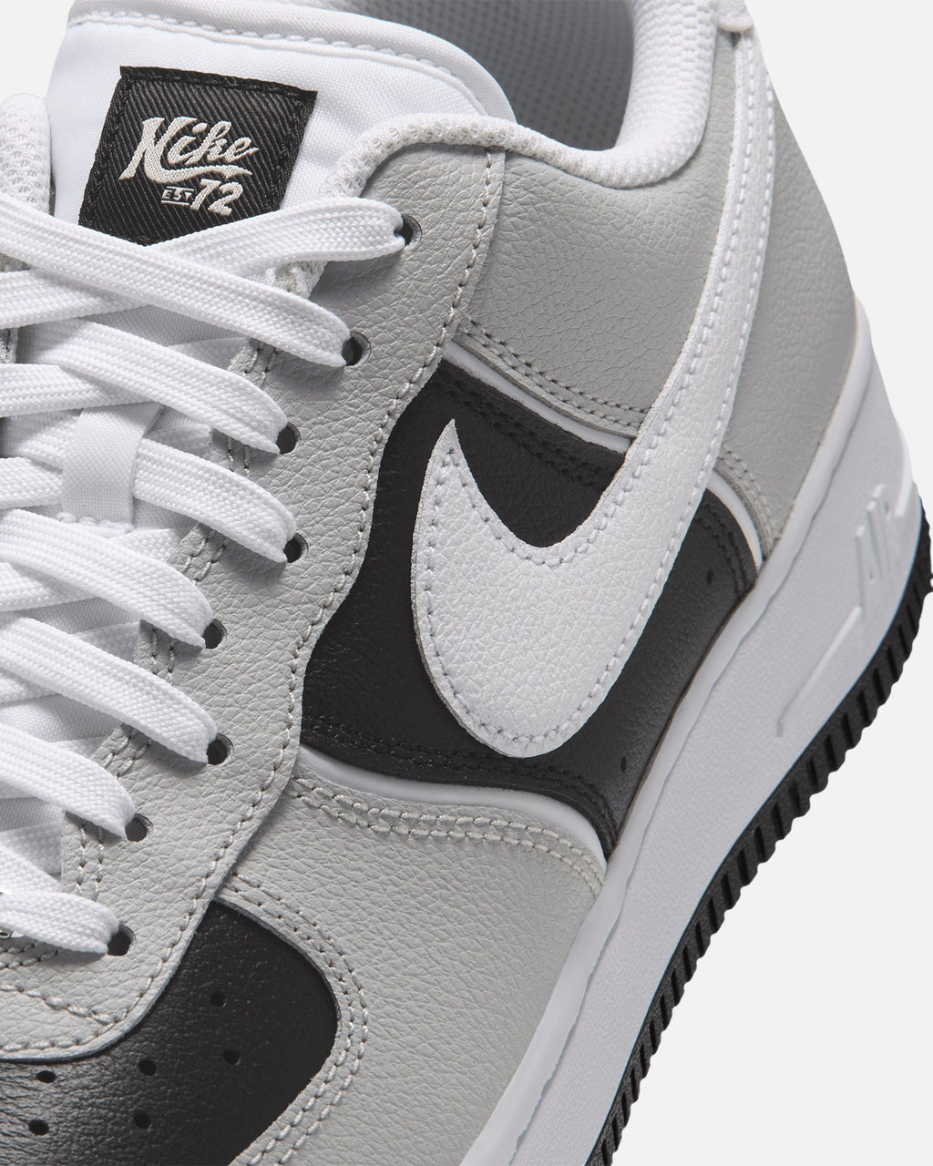 Nike Air Force 1 '07 LV8 Grey