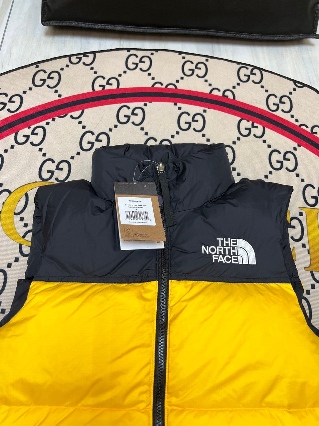 The North Face – Yellow/Black – 1996 Retro Nuptse Down Vest