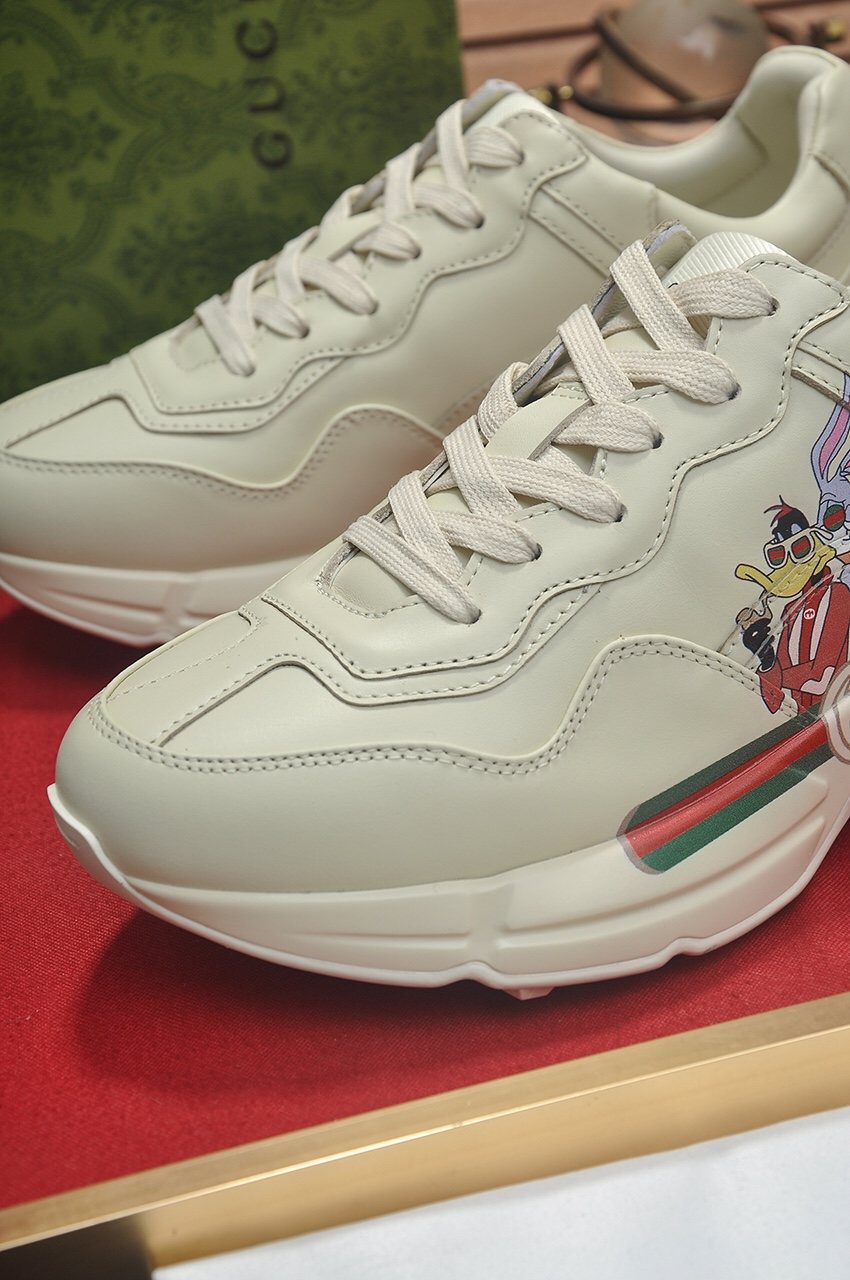 Gucci Off-White Stripe Chunky Sneakers