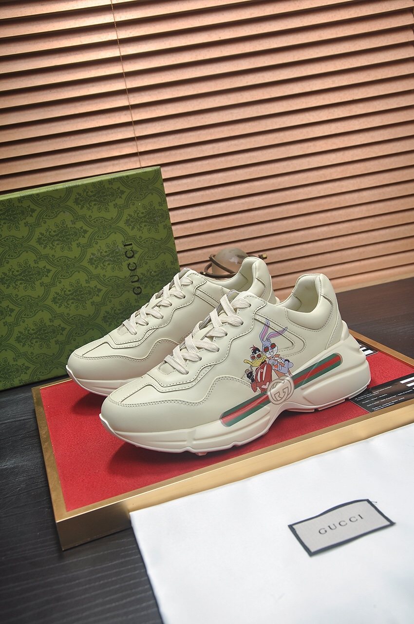 Gucci Off-White Stripe Chunky Sneakers