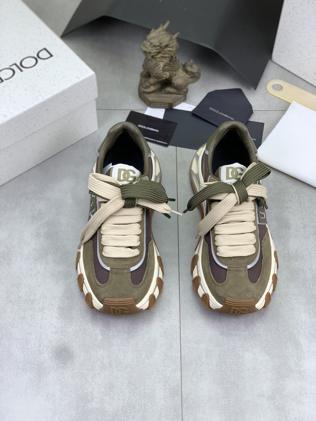 Dolce & Gabbana Logo Panel Low-Top Sneakers