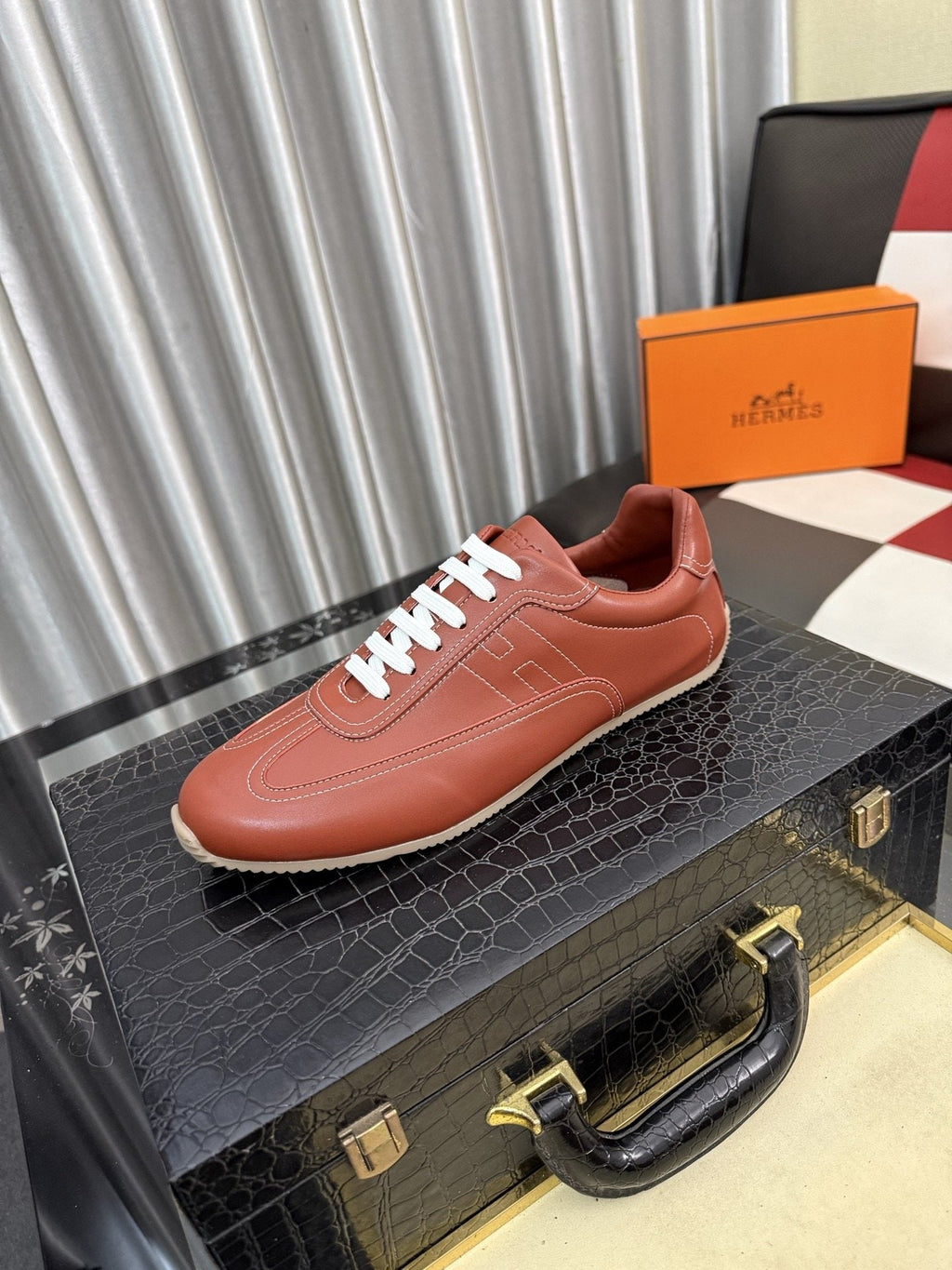 Hermès Stitched Low-Top Sneakers