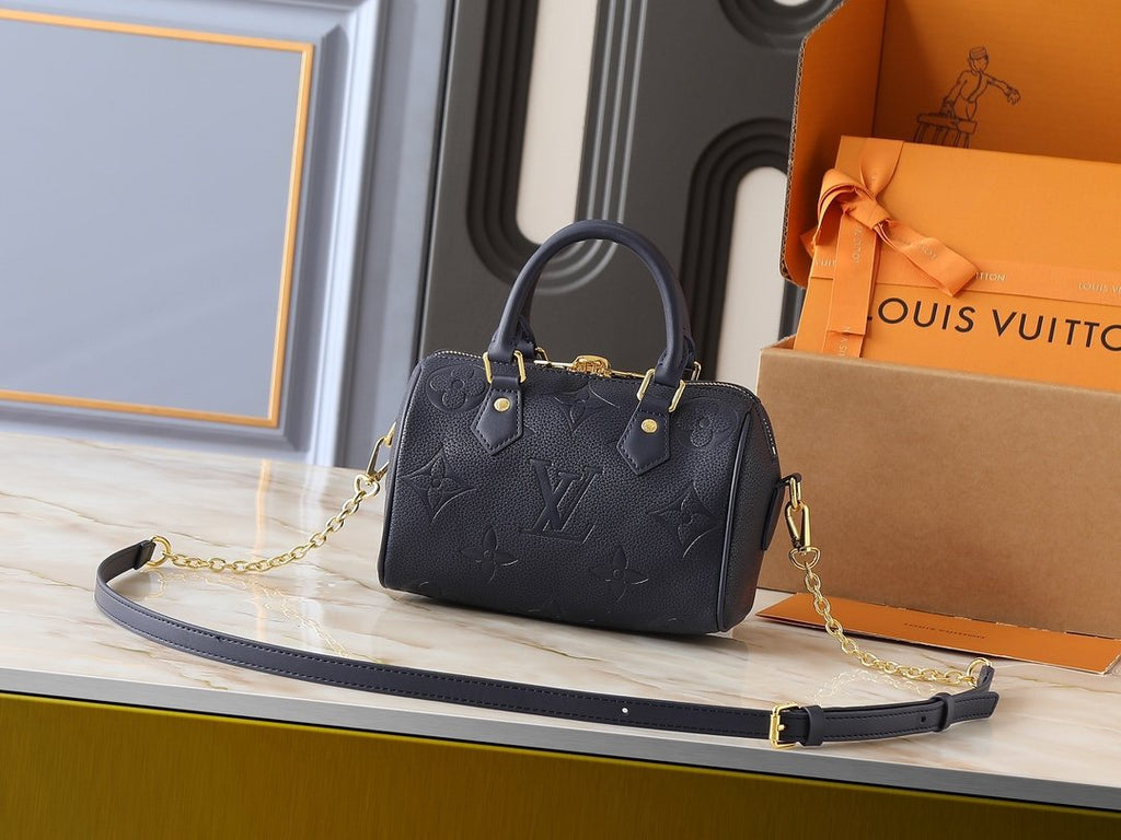 Louis Vuitton Speedy Bandoulière 20 Handbag